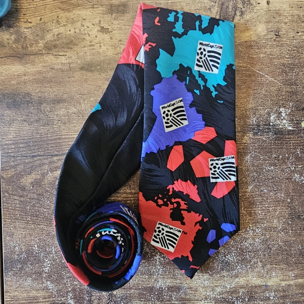 Vintage 1994 USA World Cup Soccer Tie RM Style